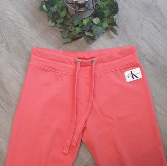 Calvin Klein Coral Pink Sweatpants - Picture 6 of 9